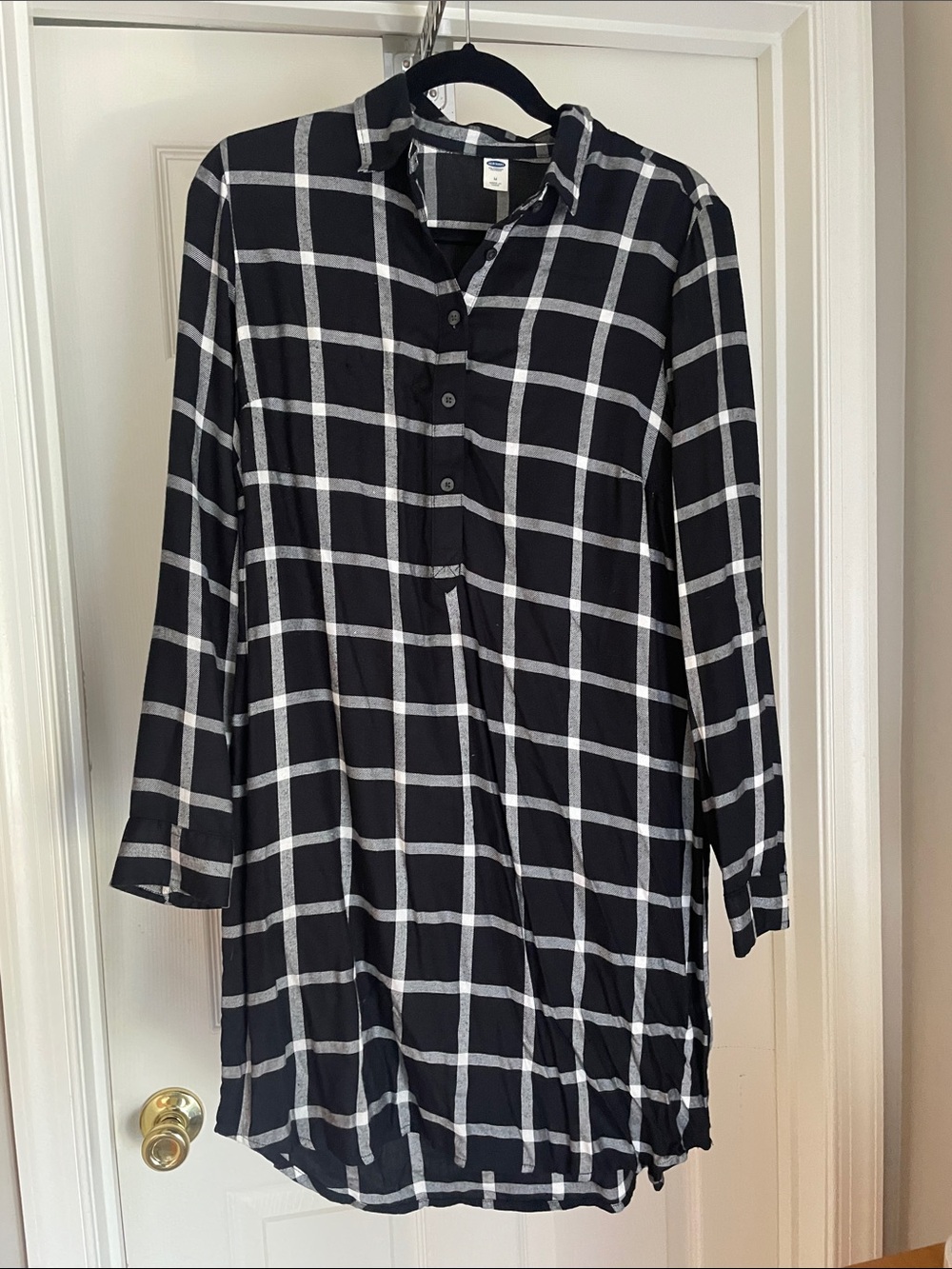 Old Navy Black and White Plaid Button-Up Tunic